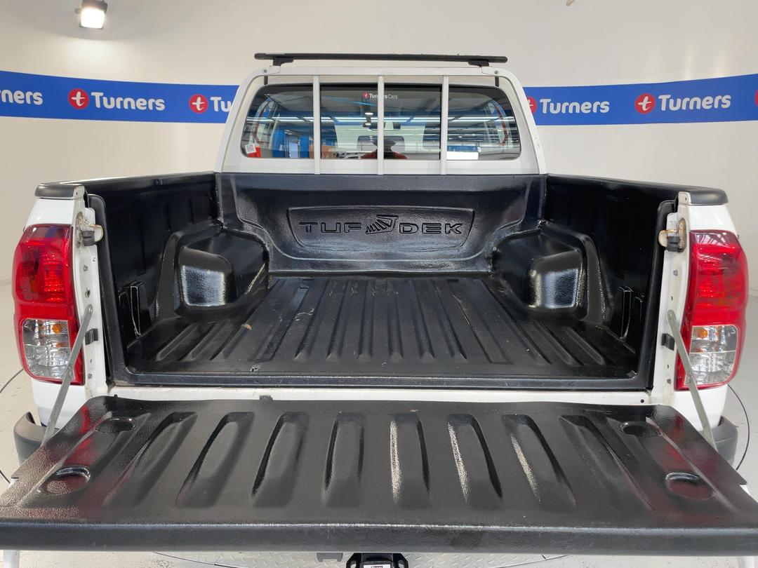 Photo '14' of Toyota Hilux