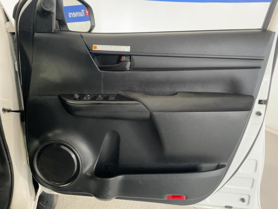 Photo '15' of Toyota Hilux
