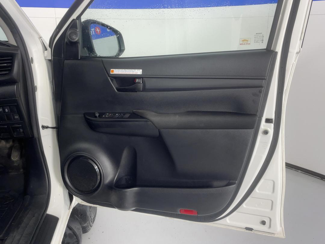 Photo '15' of Toyota Hilux