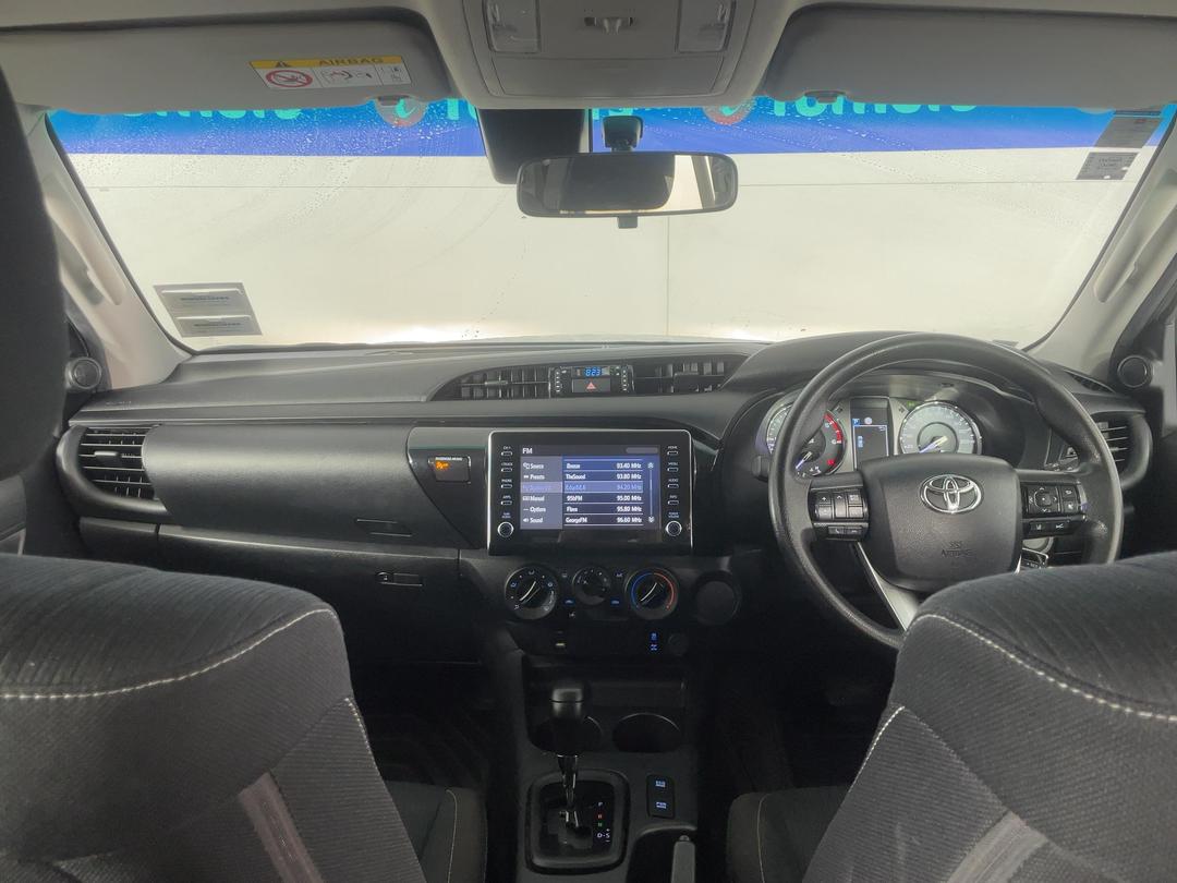 Photo '17' of Toyota Hilux