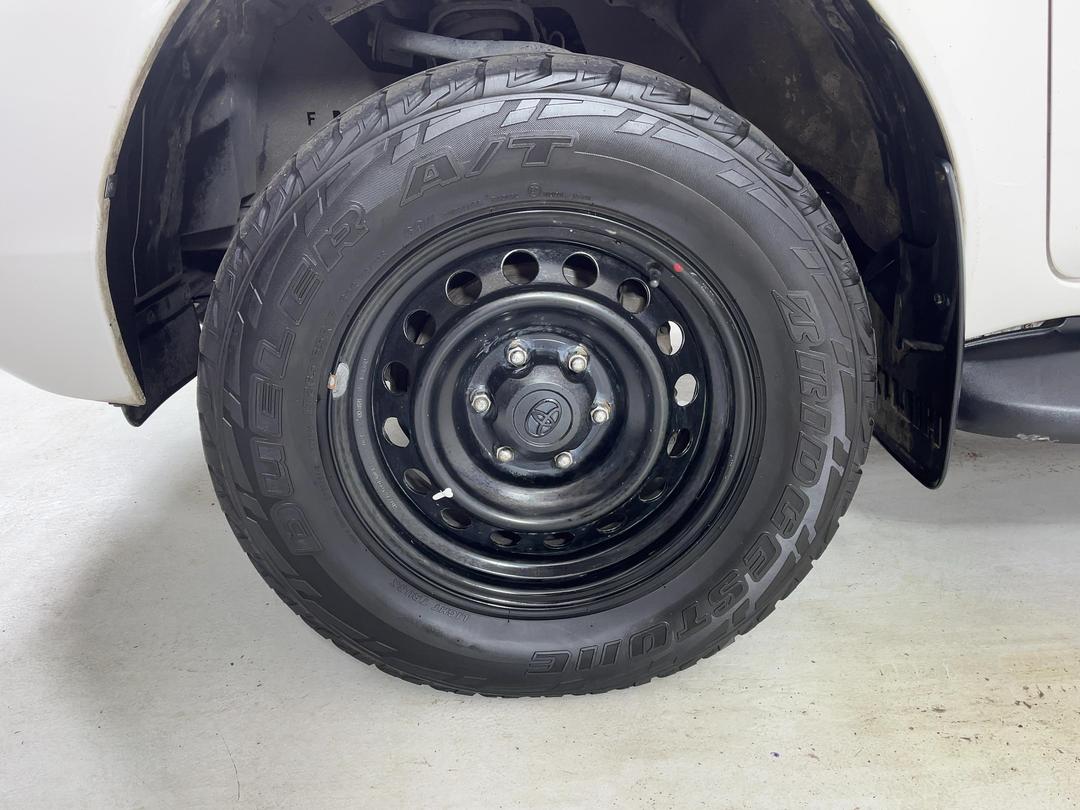 Photo '10' of Toyota Hilux