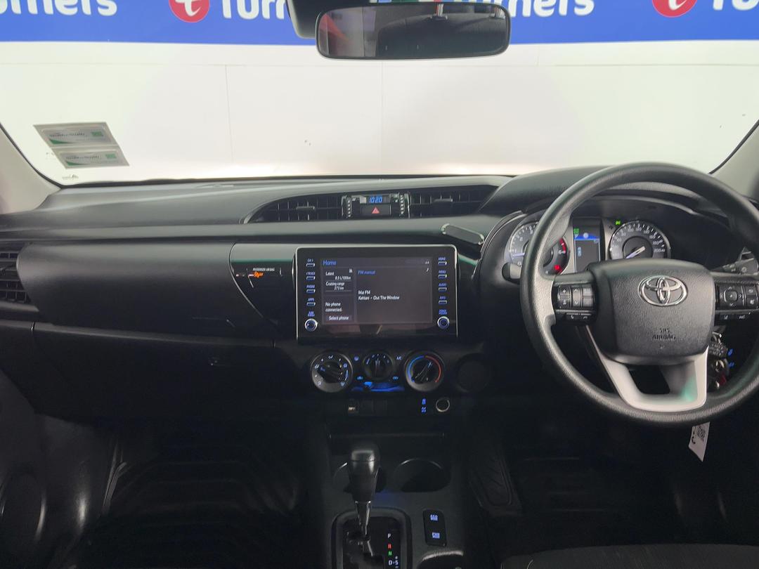 Photo '17' of Toyota Hilux