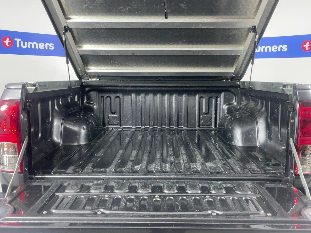 Photo '14' of Toyota Hilux