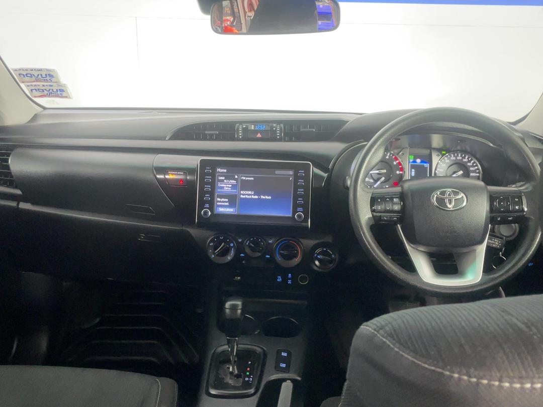 Photo '17' of Toyota Hilux