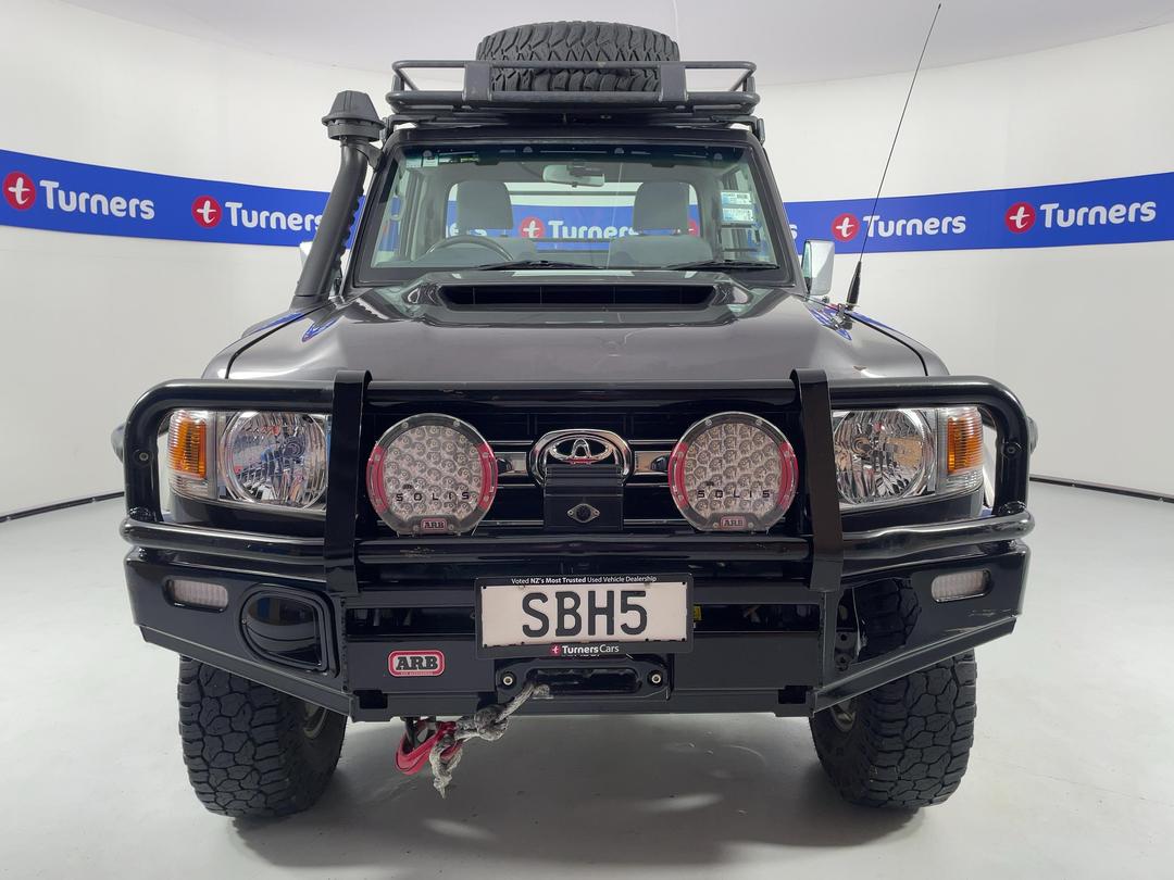 Photo '2' of Toyota Landcruiser