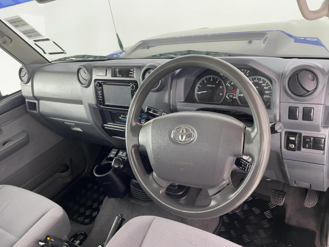 Photo '17' of Toyota Landcruiser
