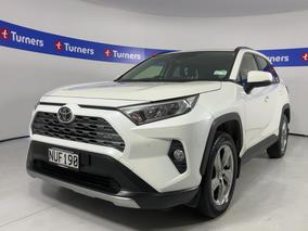 Photo '4' of Toyota Rav4