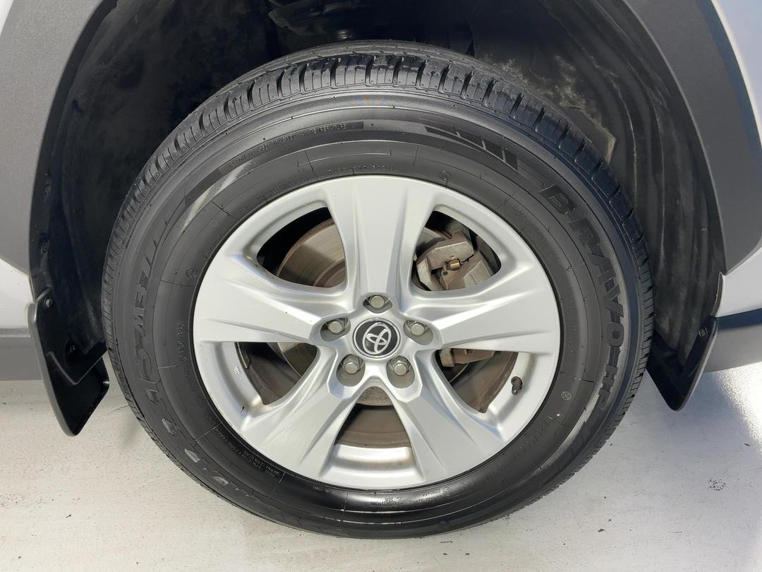 Photo '9' of Toyota Rav4