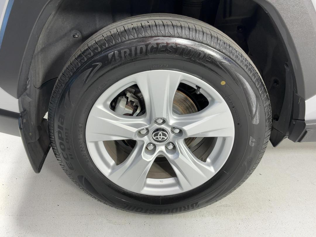 Photo '12' of Toyota Rav4