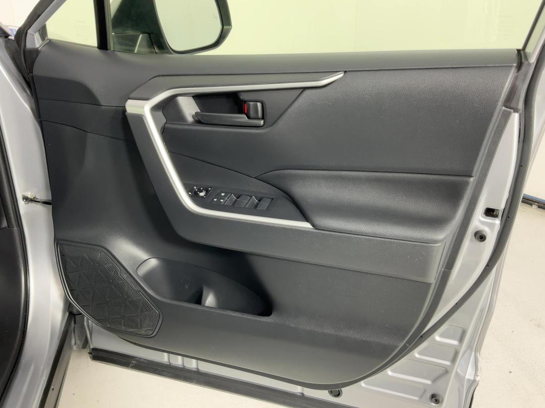 Photo '15' of Toyota Rav4