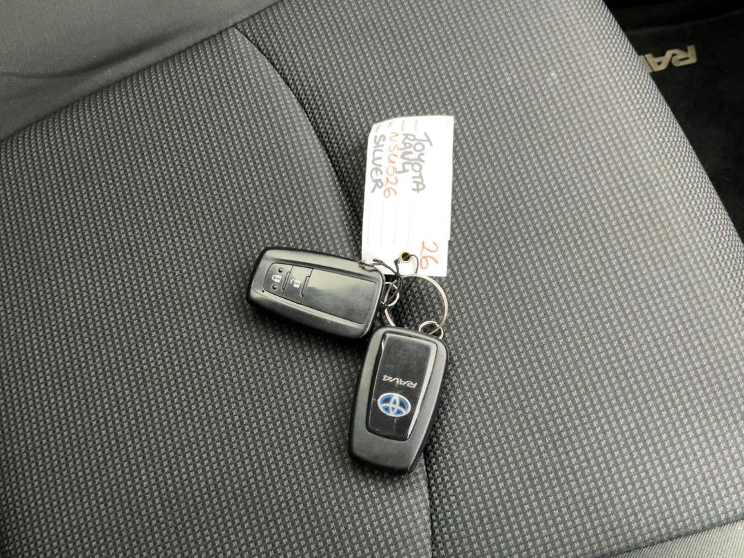 Photo '22' of Toyota Rav4
