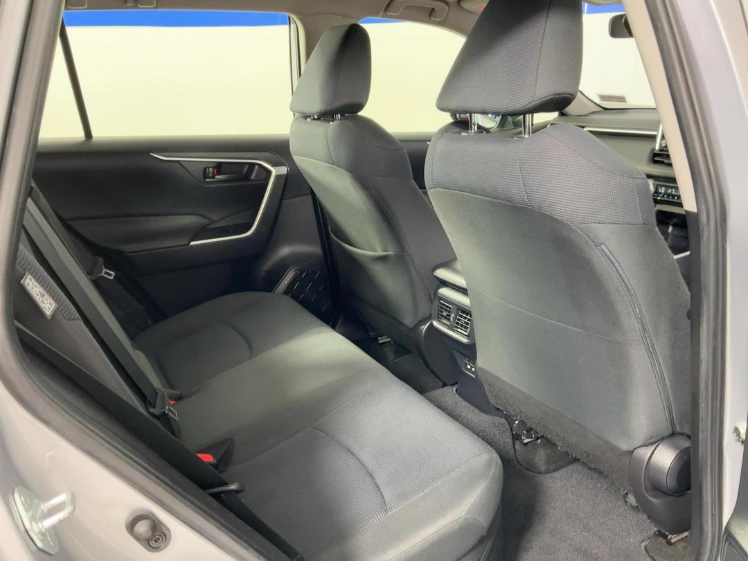 Photo '20' of Toyota Rav4