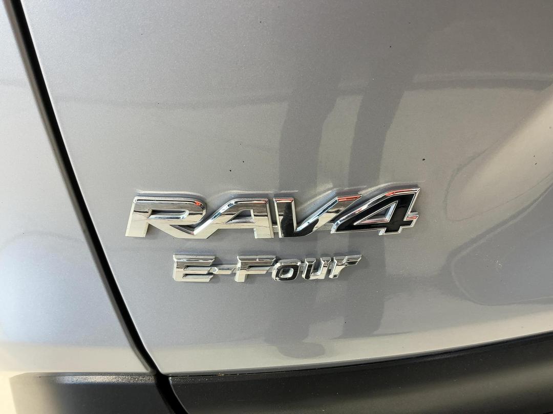 Photo '30' of Toyota Rav4