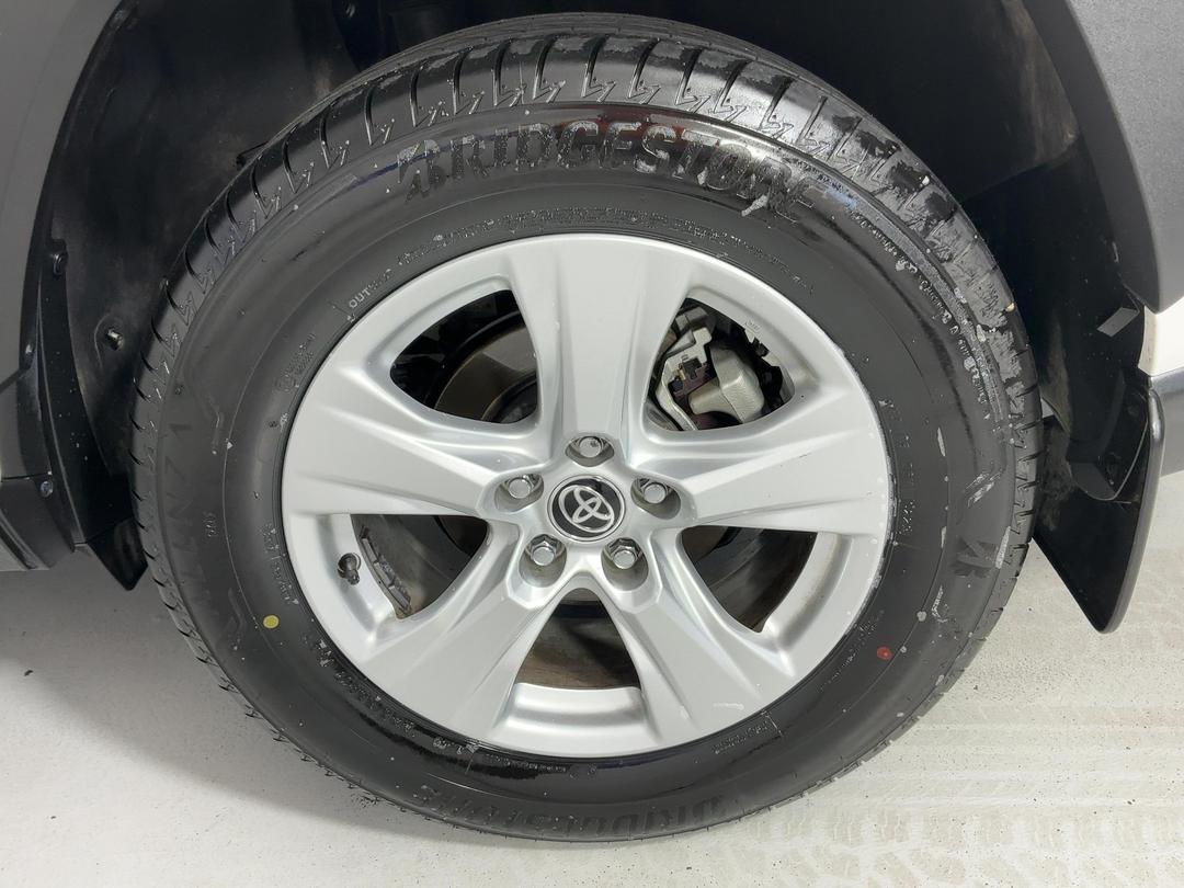 Photo '11' of Toyota Rav4