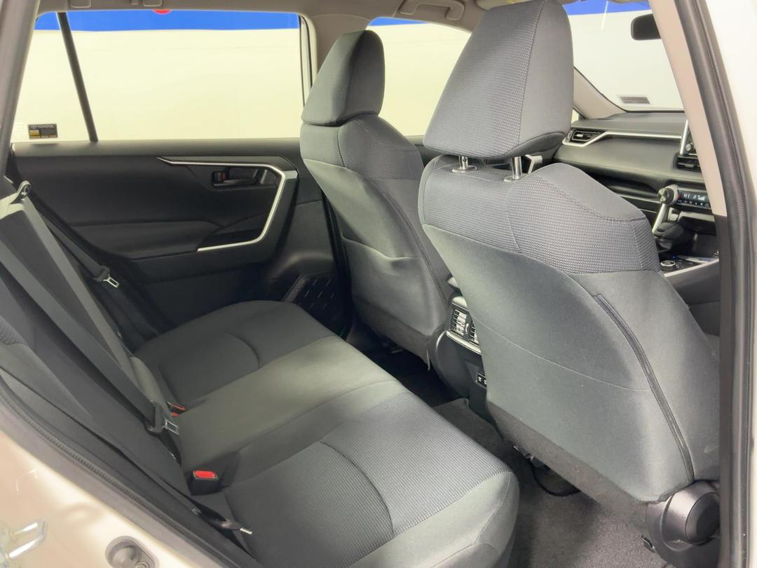 Photo '20' of Toyota Rav4