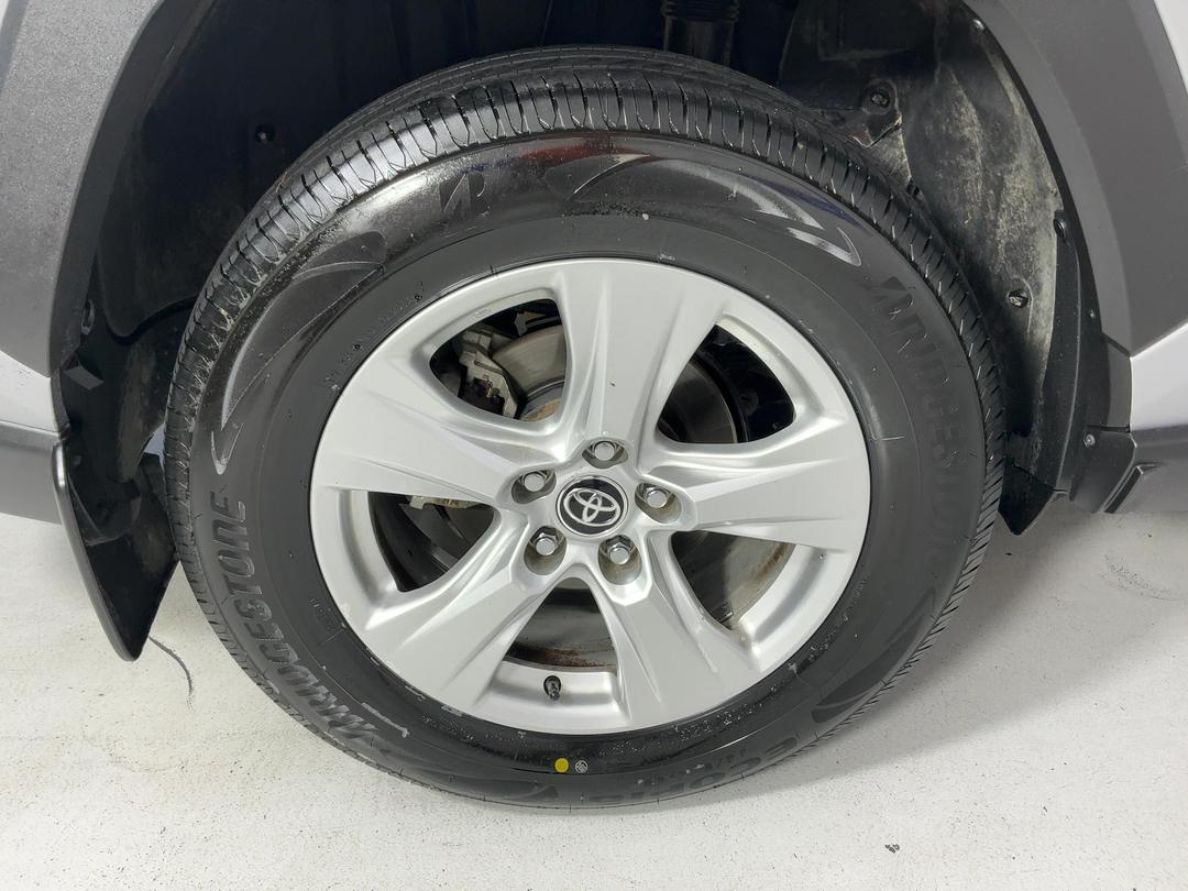 Photo '12' of Toyota Rav4
