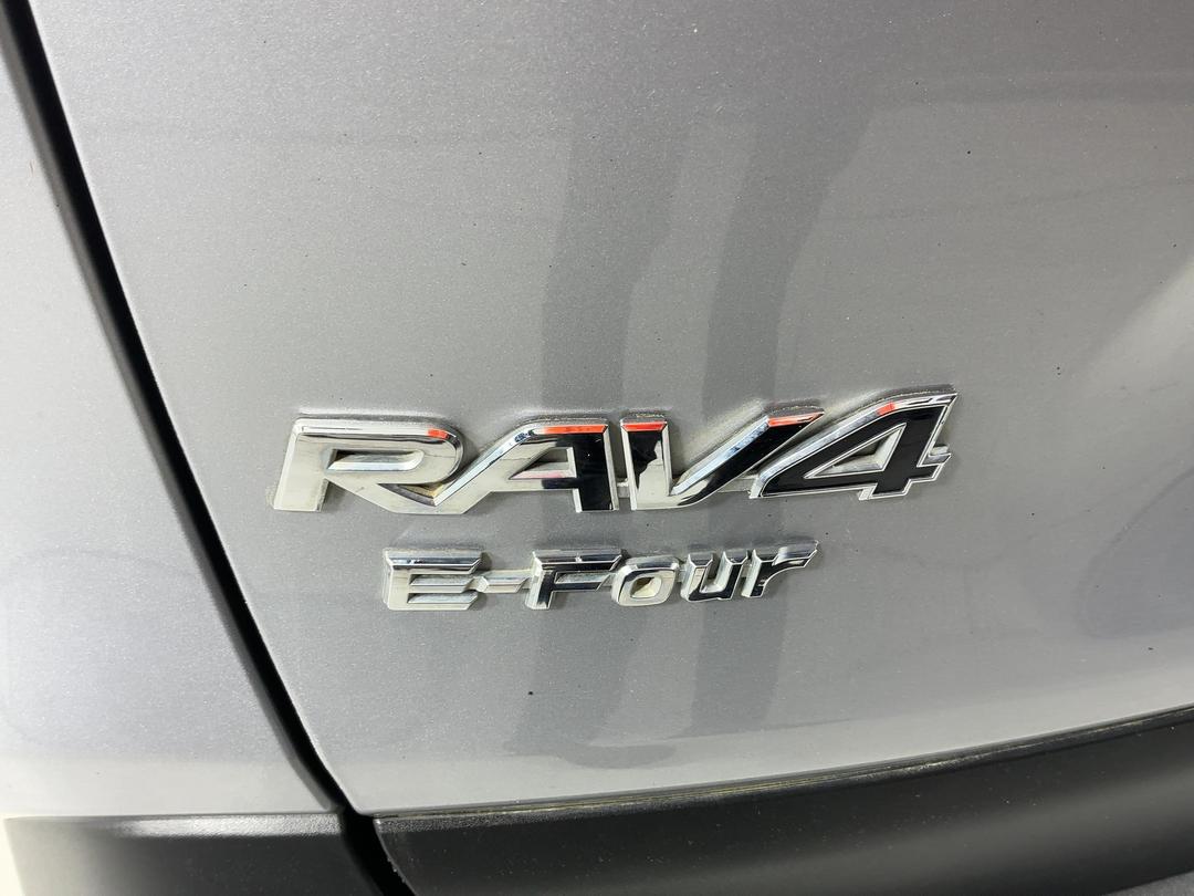 Photo '30' of Toyota Rav4