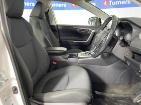 Photo '16' of Toyota Rav4
