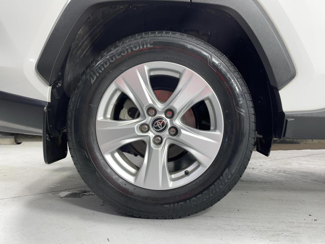 Photo '12' of Toyota Rav4