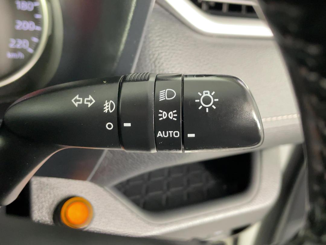 Photo '33' of Toyota Rav4