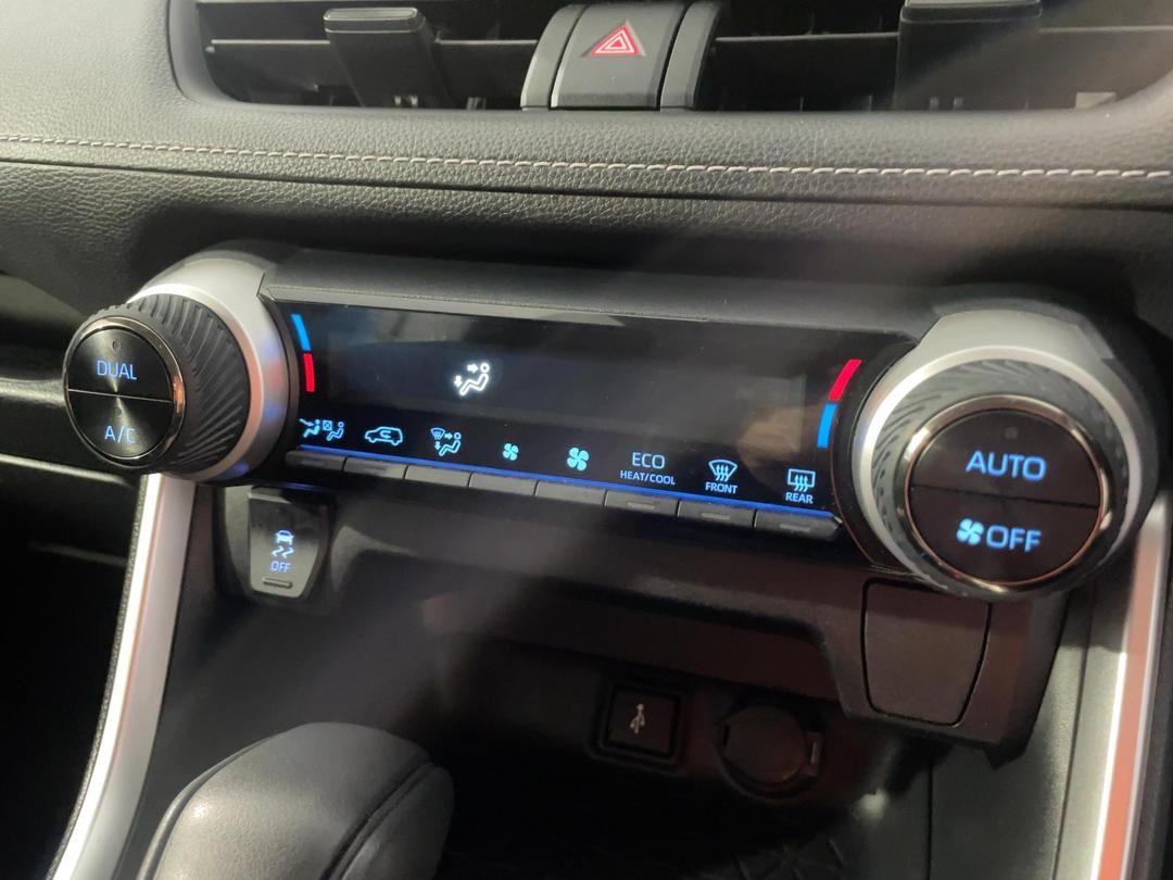 Photo '31' of Toyota Rav4