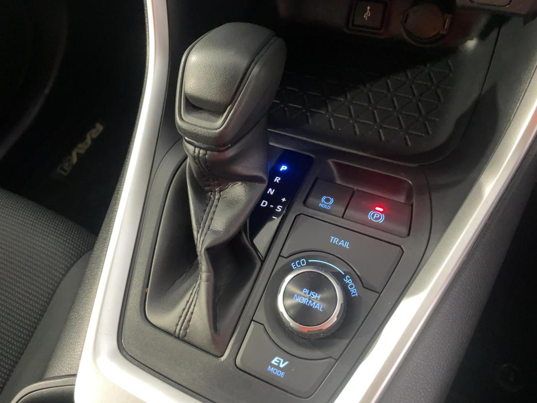Photo '32' of Toyota Rav4