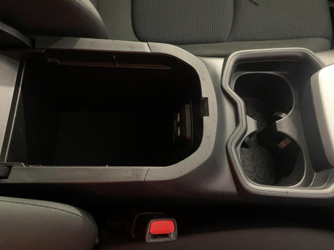 Photo '33' of Toyota Rav4