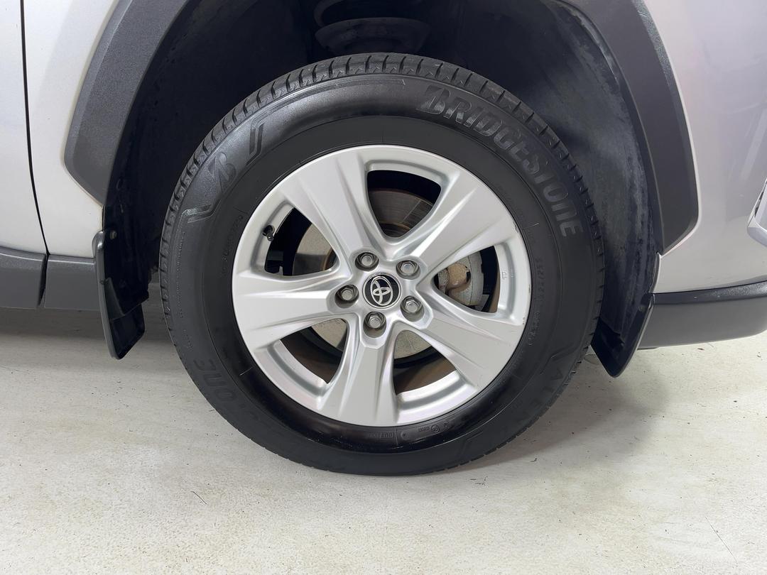 Photo '9' of Toyota Rav4