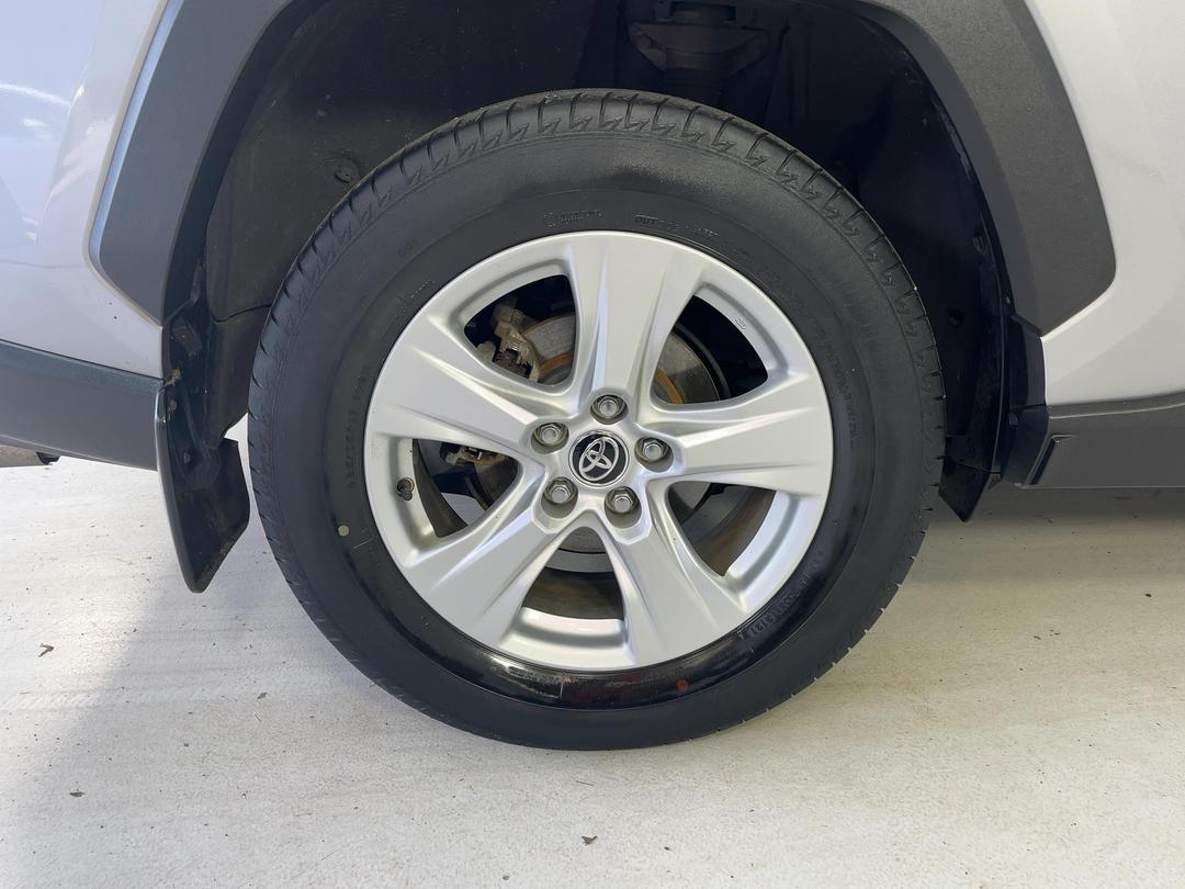 Photo '12' of Toyota Rav4