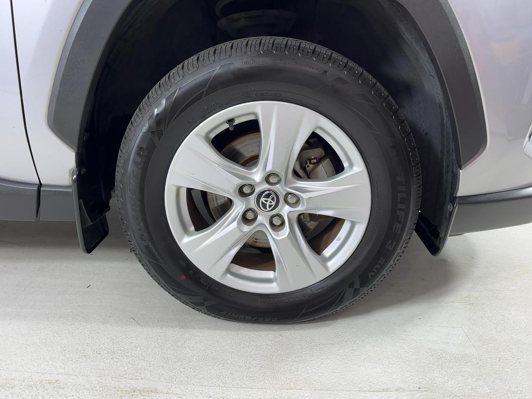 Photo '9' of Toyota Rav4