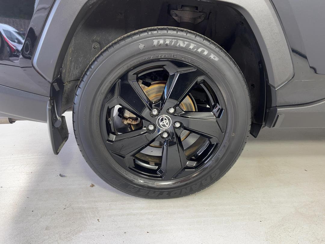 Photo '12' of Toyota Rav4