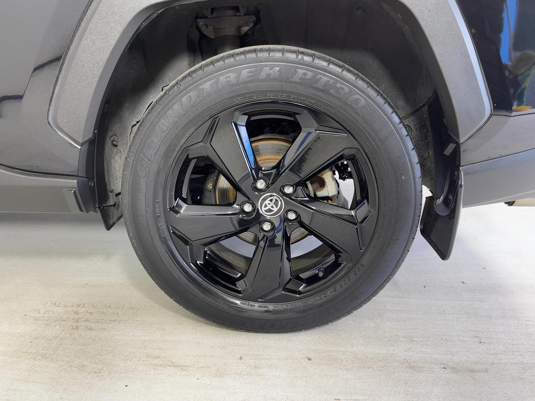 Photo '11' of Toyota Rav4