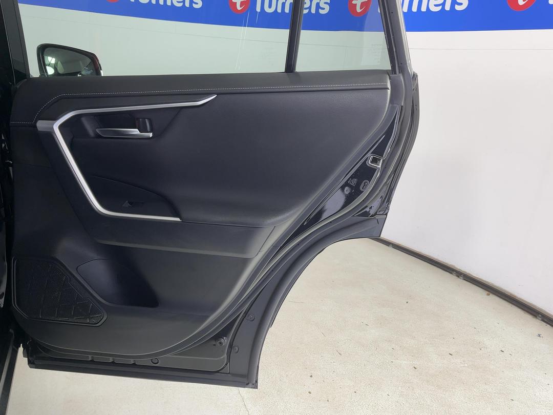 Photo '19' of Toyota Rav4