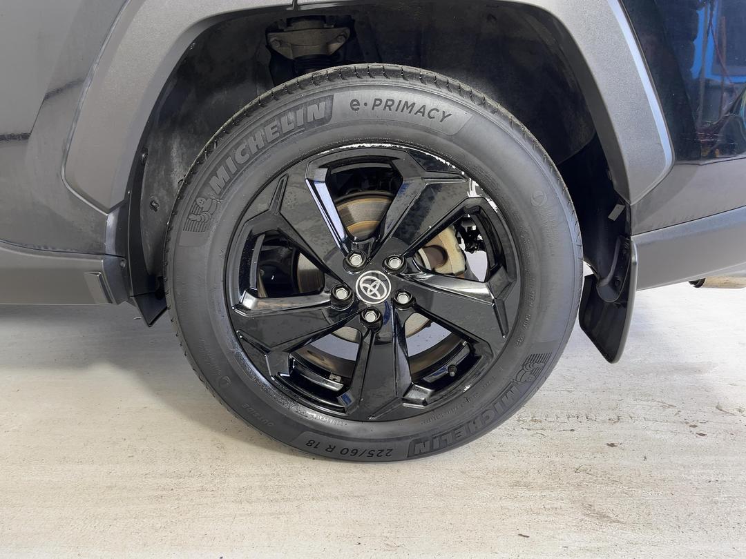 Photo '11' of Toyota Rav4
