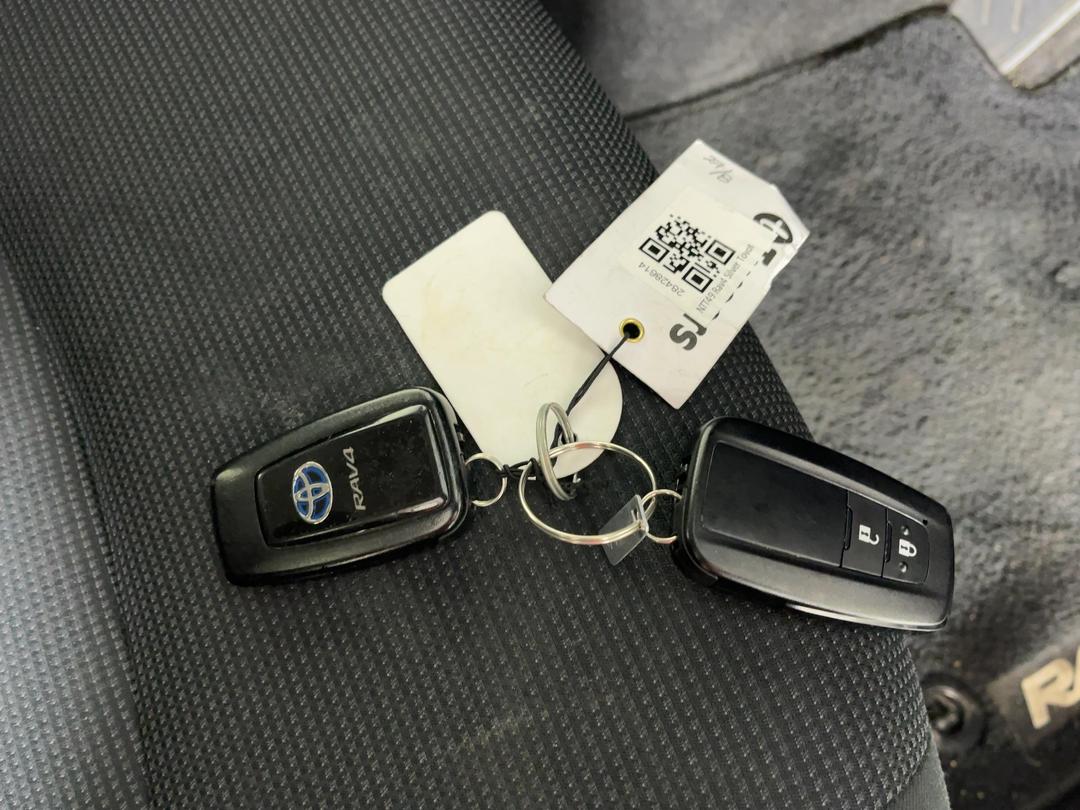 Photo '22' of Toyota Rav4
