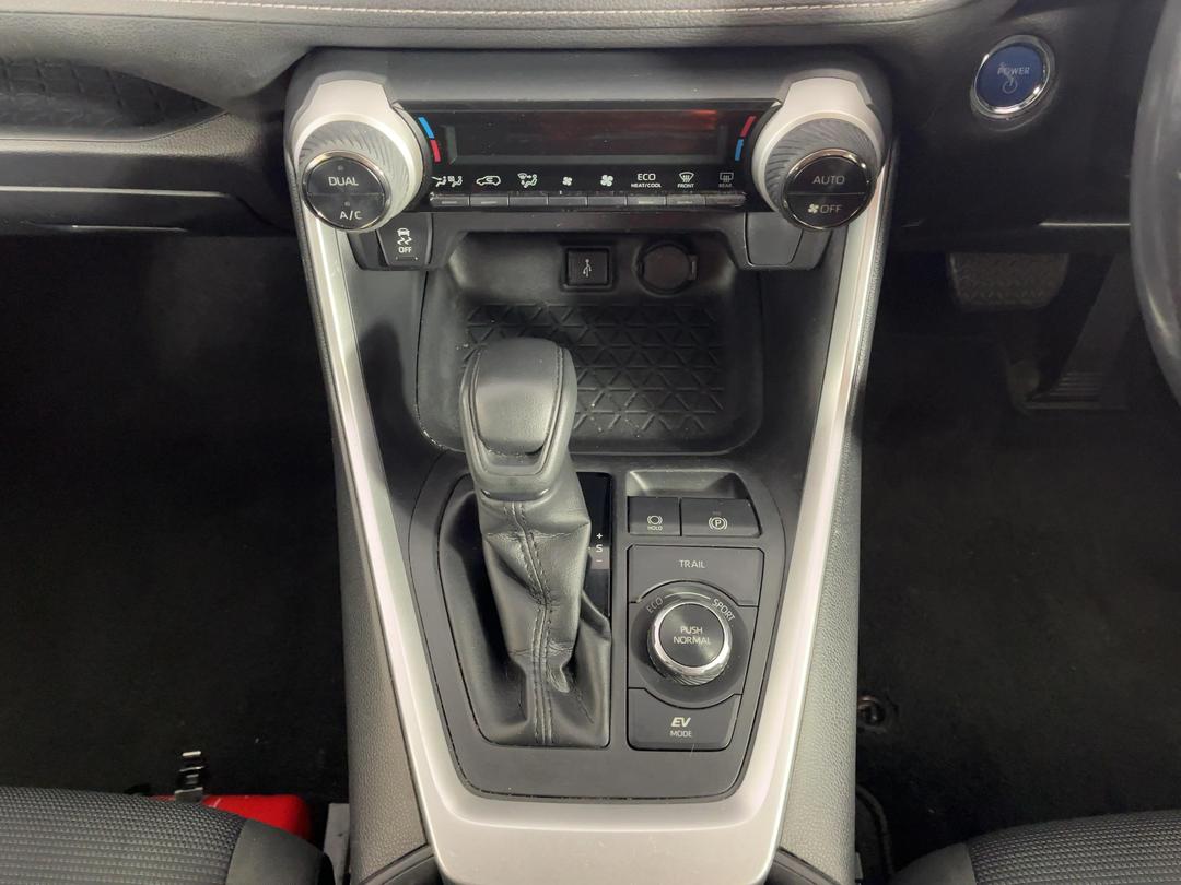 Photo '18' of Toyota Rav4