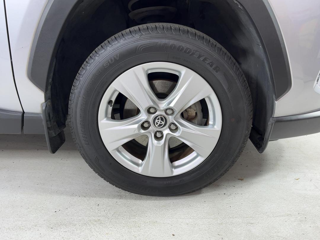Photo '9' of Toyota Rav4