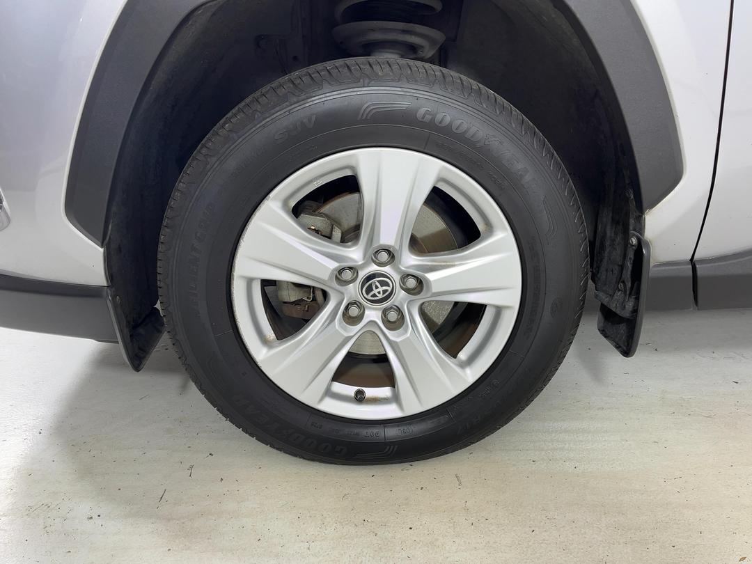 Photo '10' of Toyota Rav4