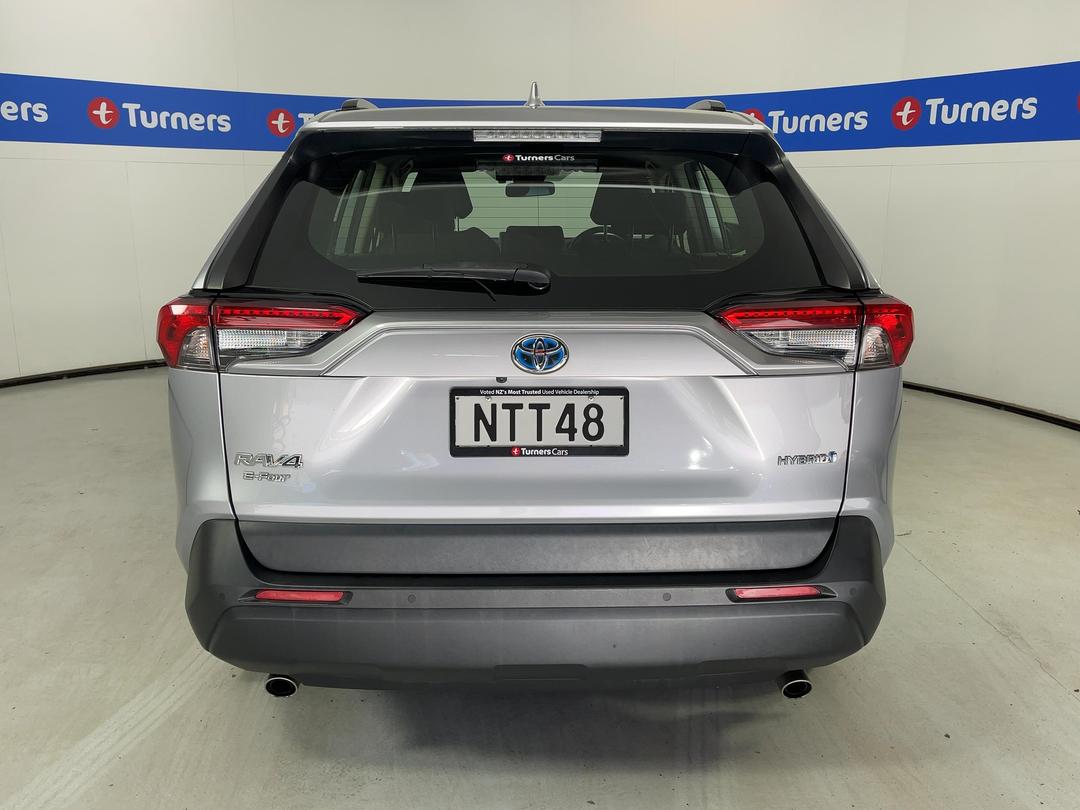 Photo '6' of Toyota Rav4