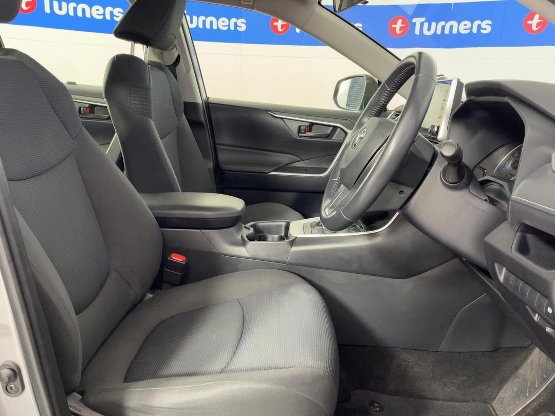 Photo '16' of Toyota Rav4