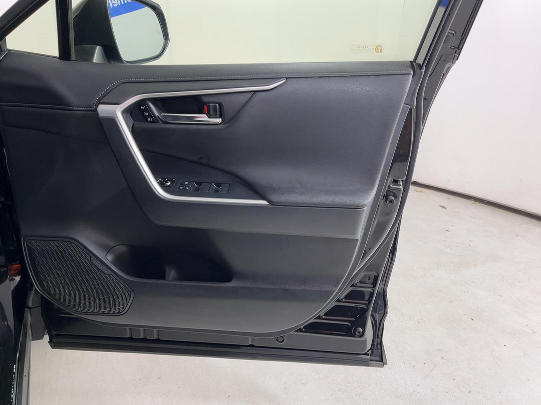 Photo '15' of Toyota Rav4