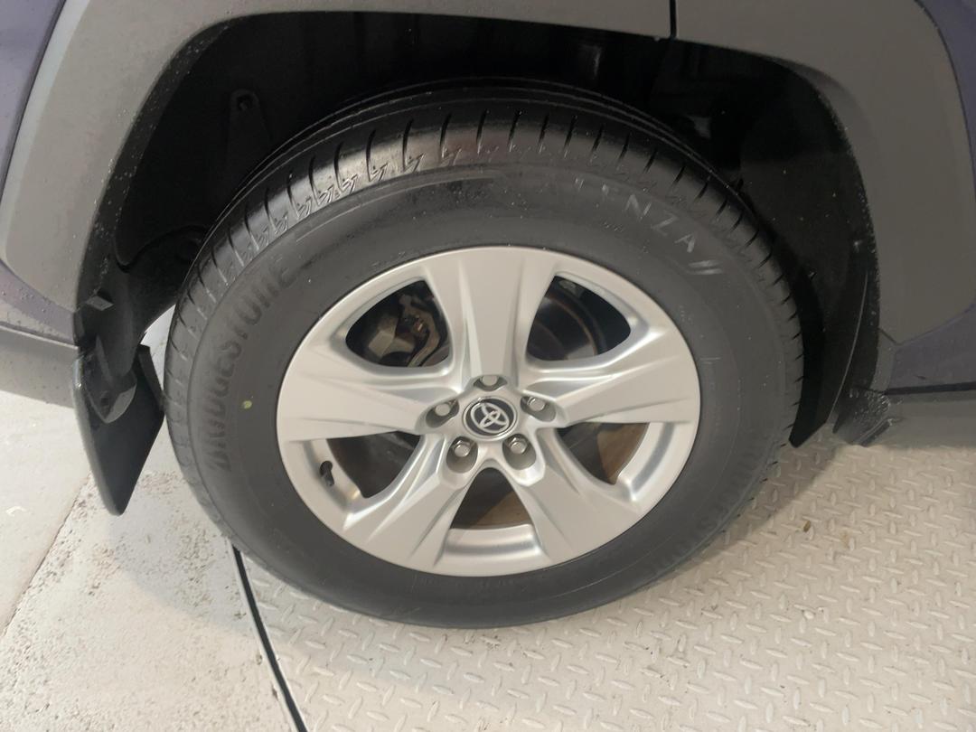 Photo '12' of Toyota Rav4