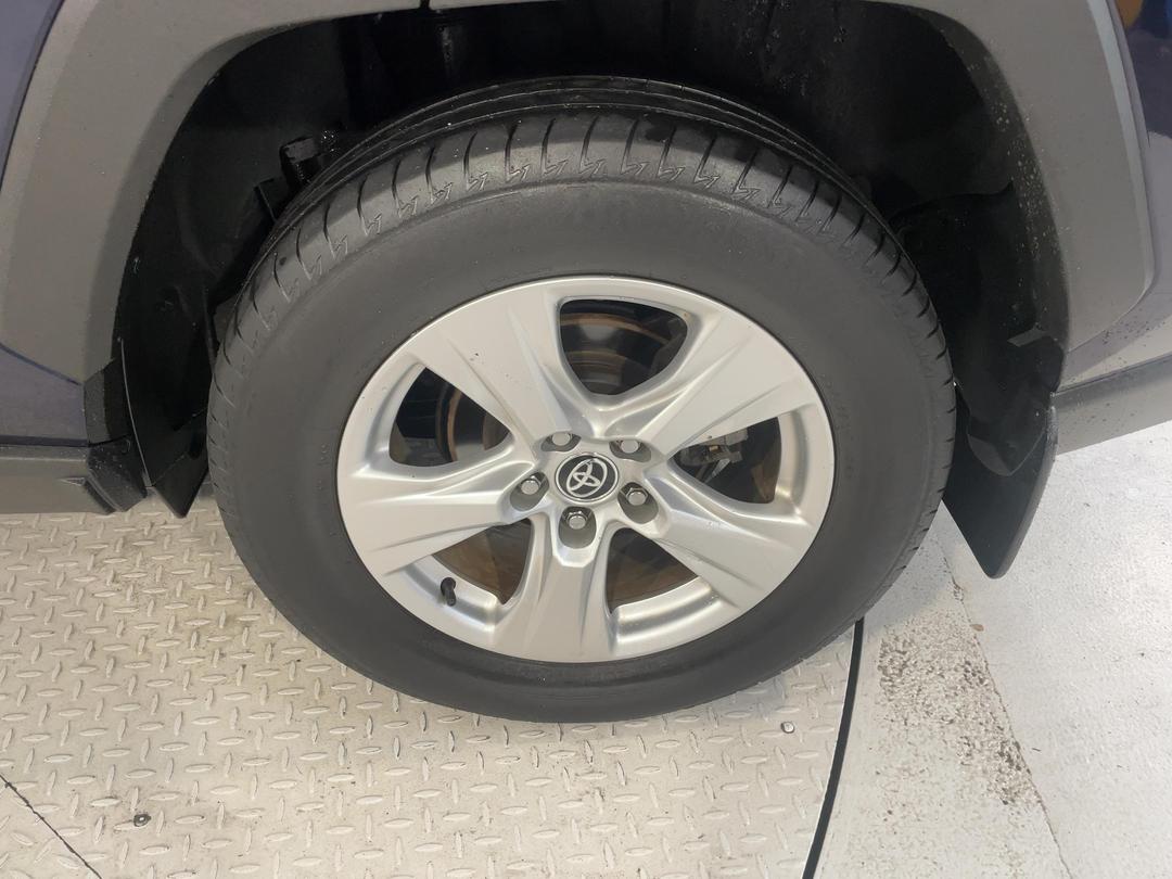 Photo '11' of Toyota Rav4