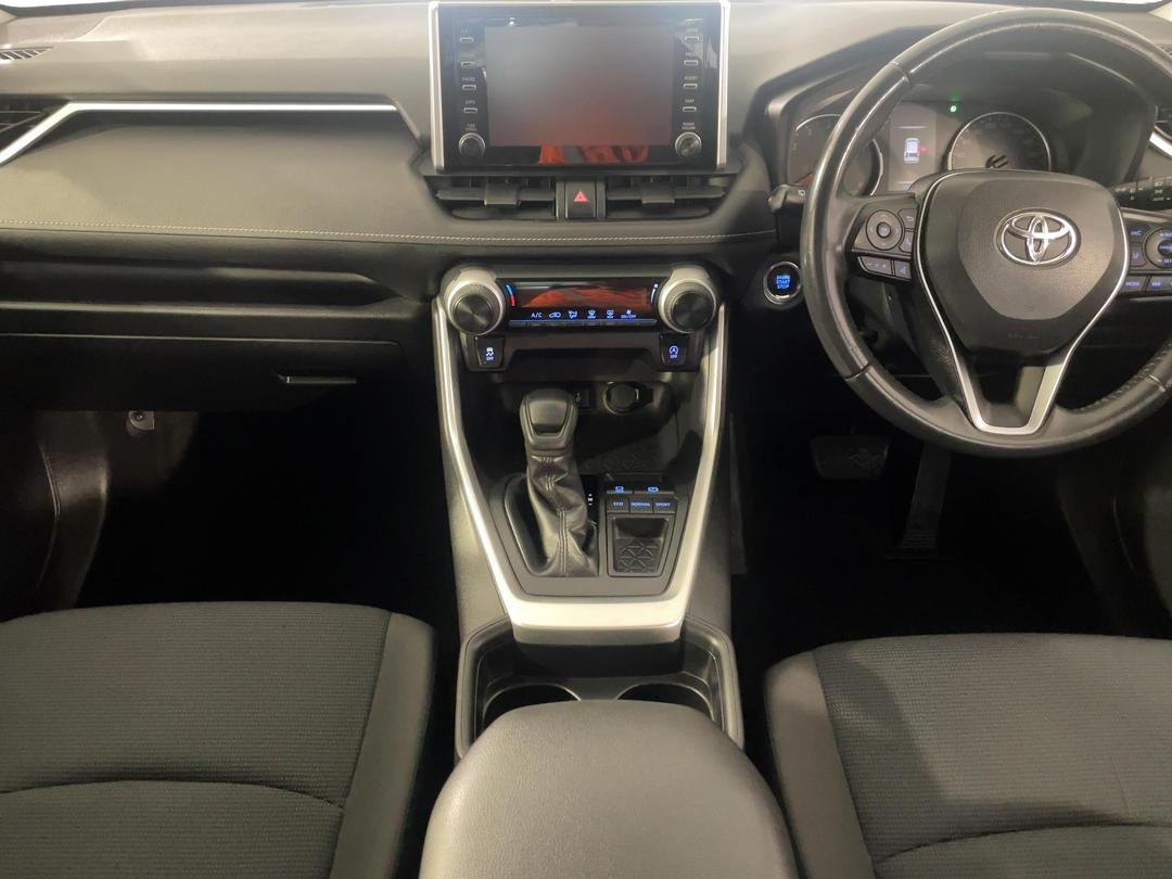 Photo '18' of Toyota Rav4
