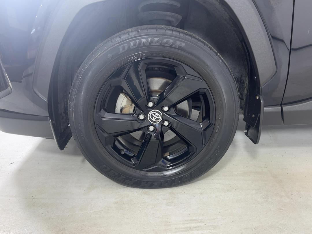 Photo '10' of Toyota Rav4