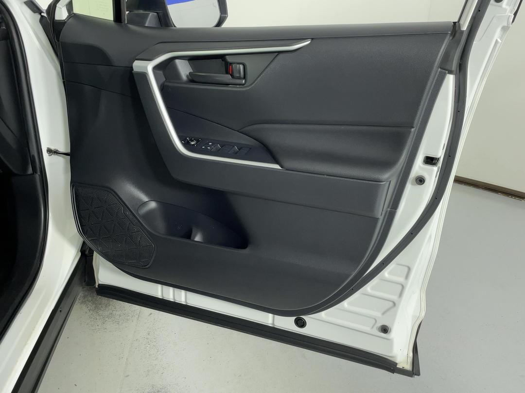 Photo '15' of Toyota Rav4