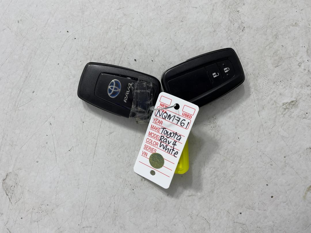 Photo '22' of Toyota Rav4