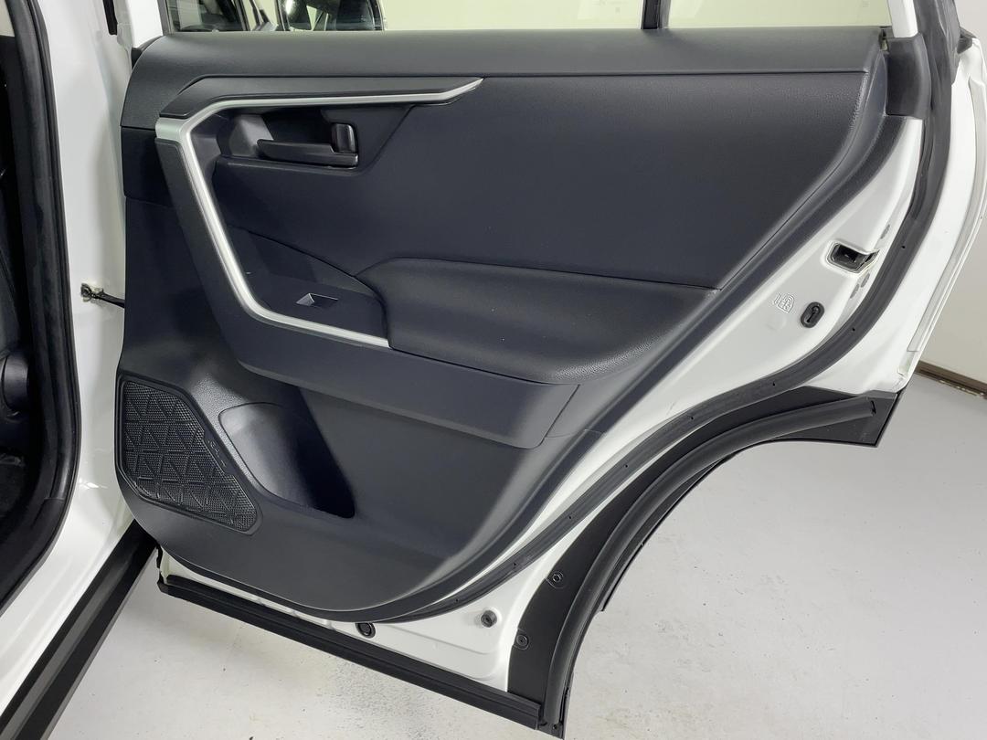 Photo '19' of Toyota Rav4
