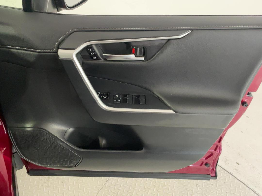Photo '15' of Toyota Rav4