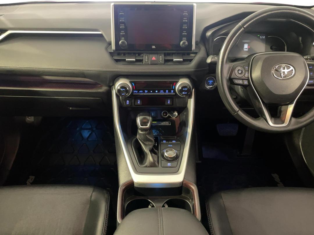 Photo '18' of Toyota Rav4